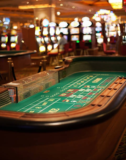 Betting interface with multiplier Lightning Dice betting interface with multiplier display